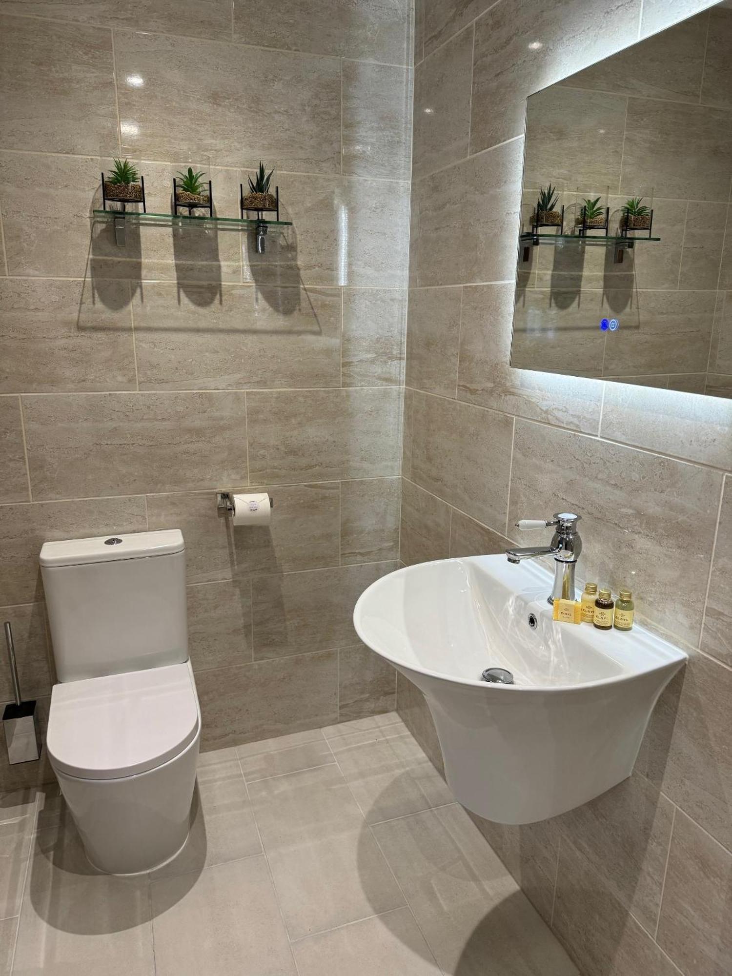 The Coach House Otel Chedworth Dış mekan fotoğraf